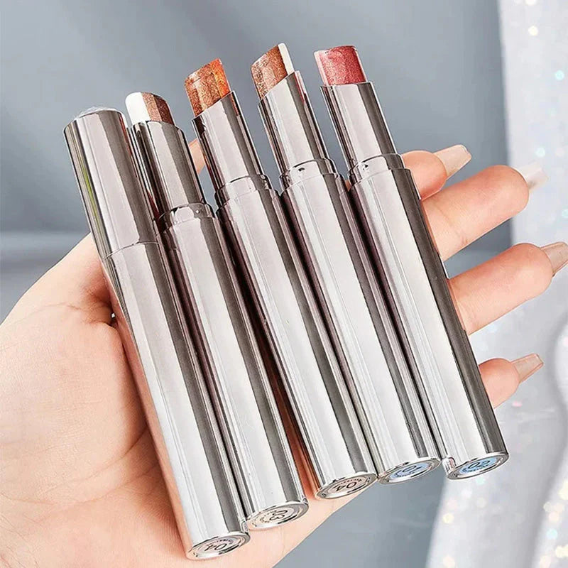 【🔥Ustvarite očarljiv make-up za oči👁️】Vodoodporno gradientno bleščeče senčilo za oči - Tri barve v eni potezi