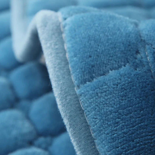 🛋️ Zimowy antypoślizgowy gruby pluszowy pokrowiec na sofę