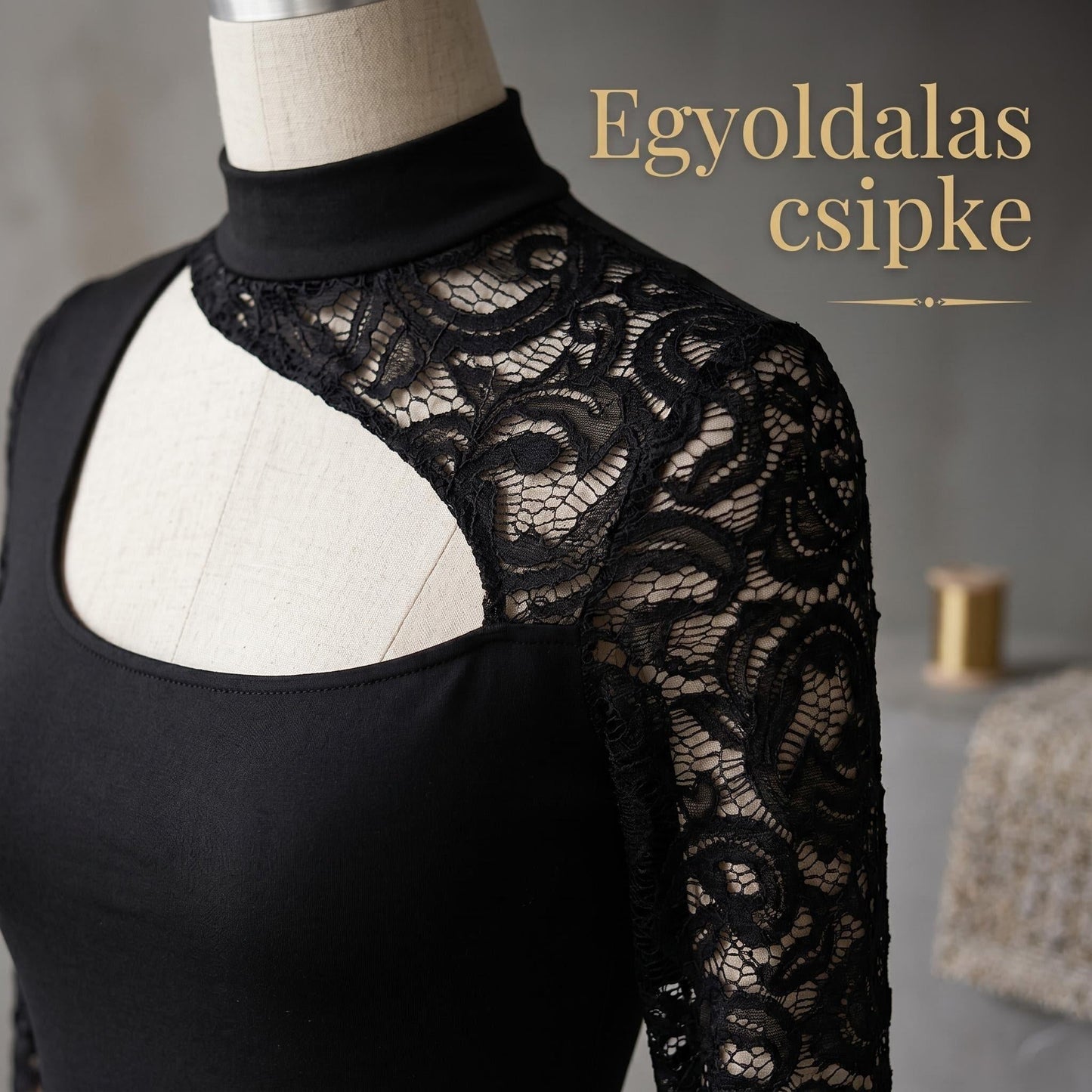 👍2026 Új modell🎁Ingyenes ajándék-📿Gyönyörű nyaklánc✨ Aszimmetrikus csipkés slim fit felső – Modern eleganccia minden alkalommal!
